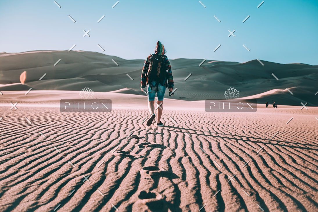 demo-attachment-485-photo-1473650915075